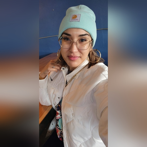 CHECK OUT MY CLOSET! MORE ITEMS COMING SOON! - Picture 3 of 4